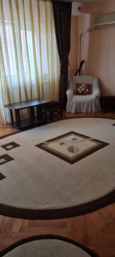 Apartament Cu 2 Camere Spatioase In Centrul Orasului - Andrei Brăila Dış mekan fotoğraf